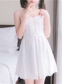 Rabbit play picture white dress double ponytail(3)